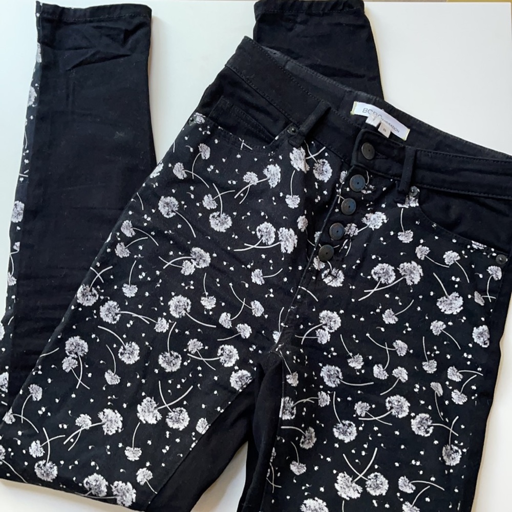 Cute Bcbgeneration  high-rise Skinny Floral jean❌